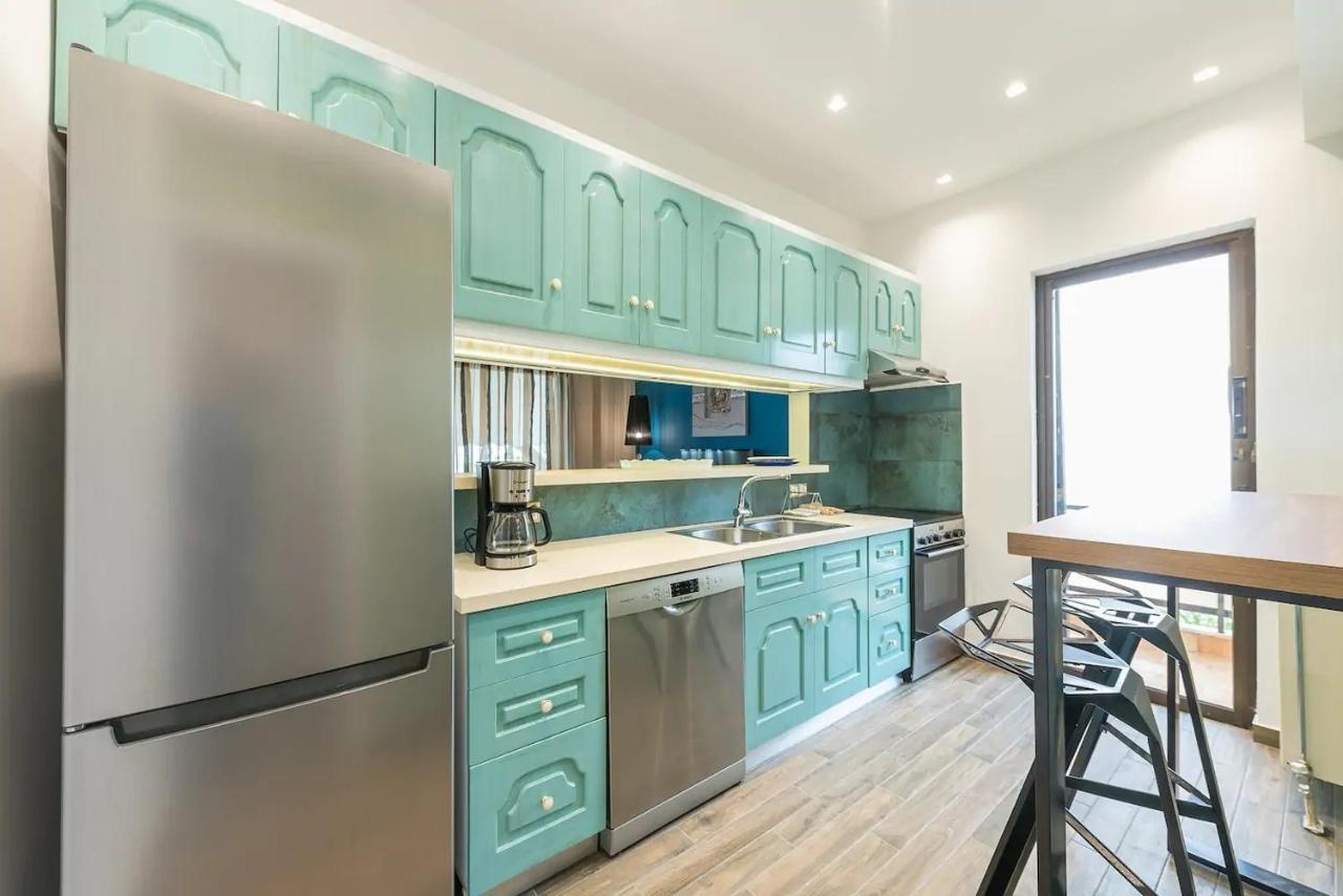 Glyfada Glass-Walled Designed Apt Athens Ngoại thất bức ảnh